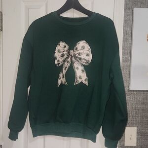 Green Sweatshirt with Bow Design
